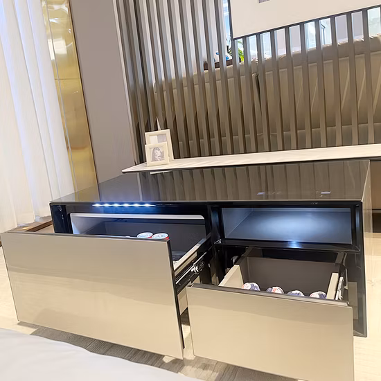 Best Buy Commercial Bar Counter Top Black and White Frost Free 68L Mini Cool Drinks and Beer Can Display Chiller with Side Glass Price for Sale (NW-SC68T)